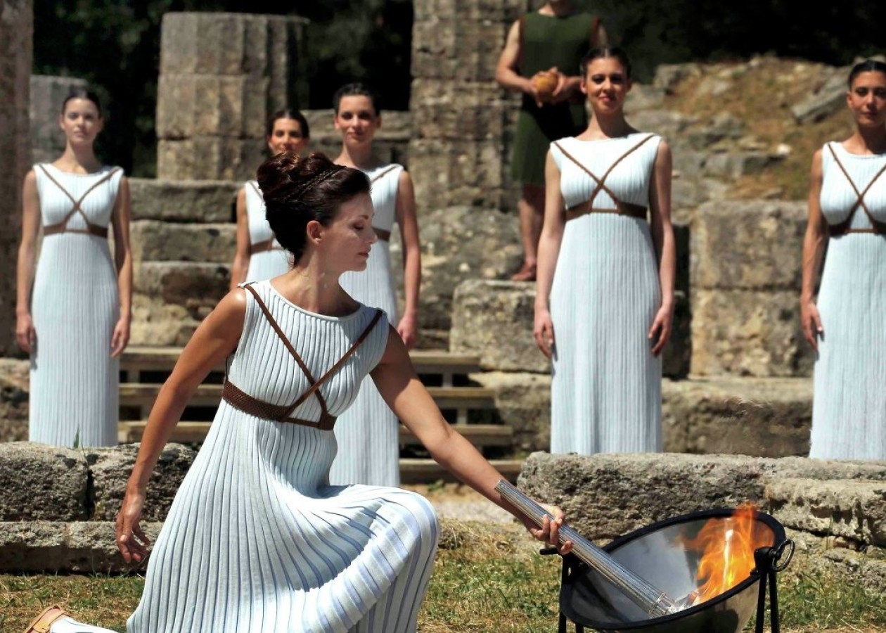 В Греции зажгли олимпийский огонь зимних Игр-2018